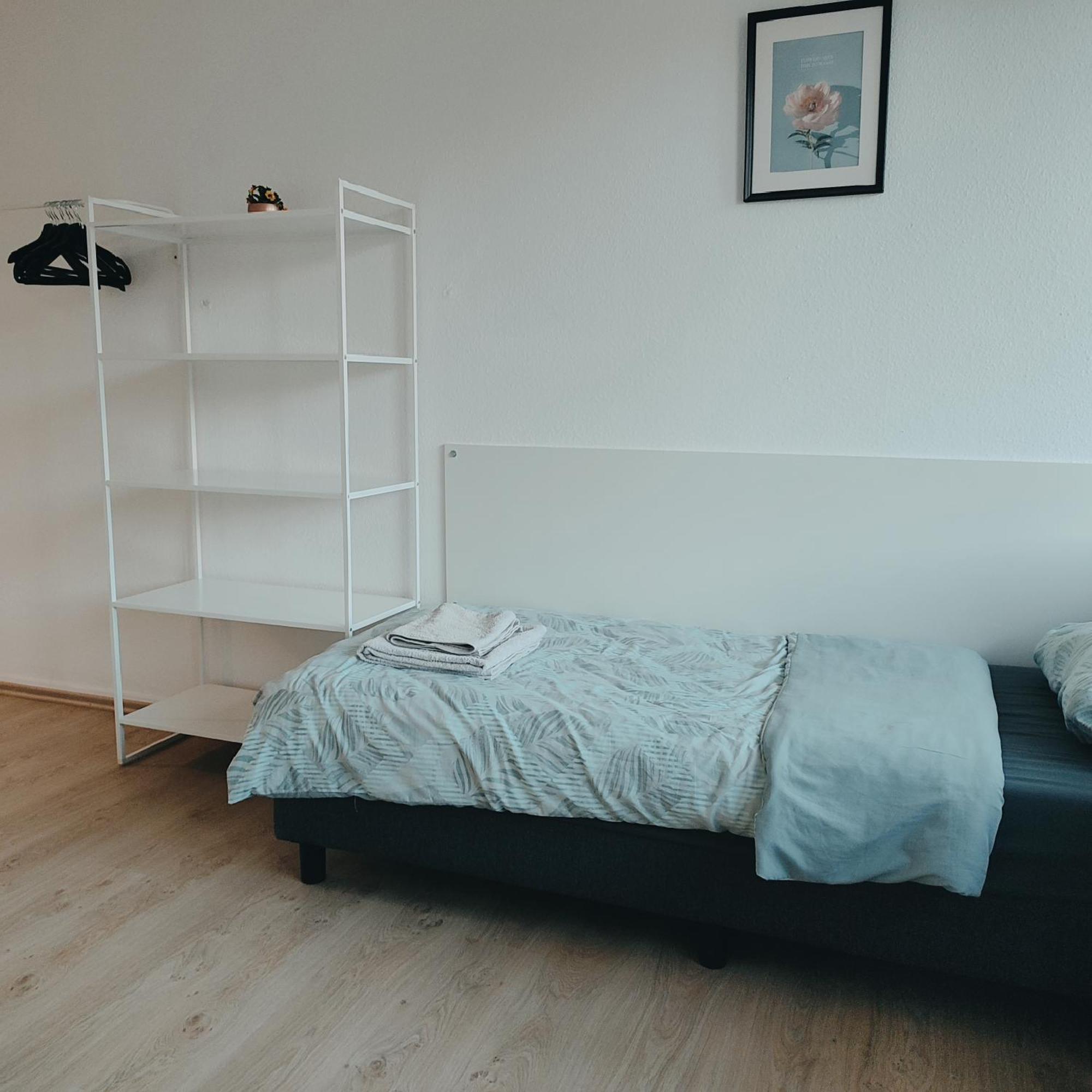 Monteur-ferien-messewohnung 6 Personen 2 Og * Mettmann